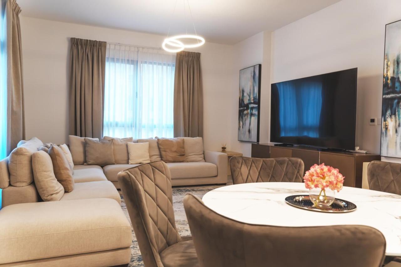 New 2 Bedroom Entire In Madinat Jumeirah Living Apartment Dubai
